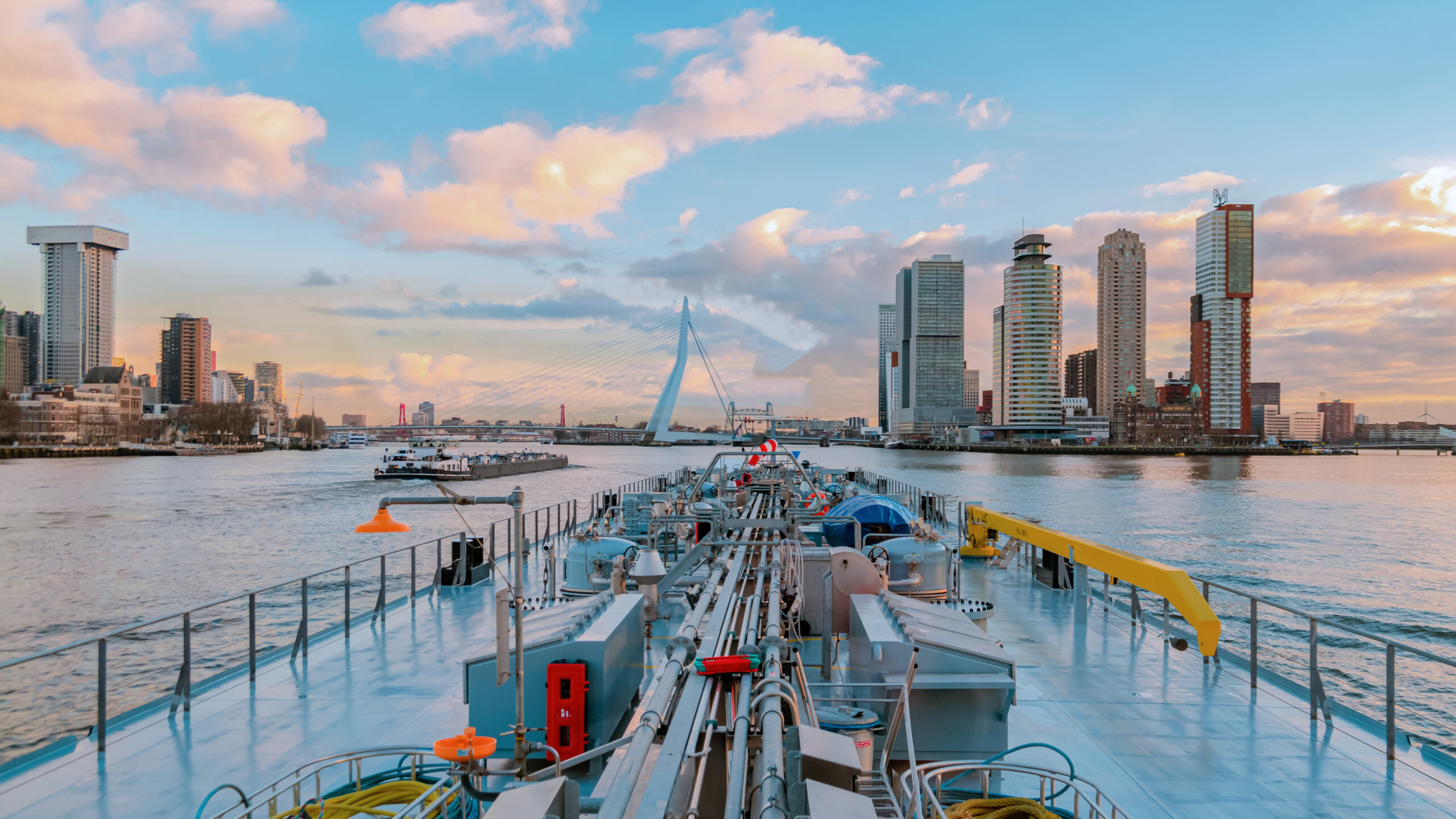 Binnenvaart, Inland Shipping Rotterdam