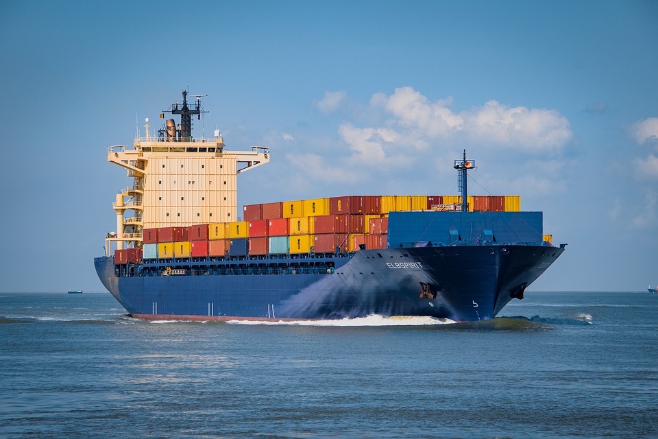 container-ship-6631117_960_720-2 container-ship-6631117_960_720-2