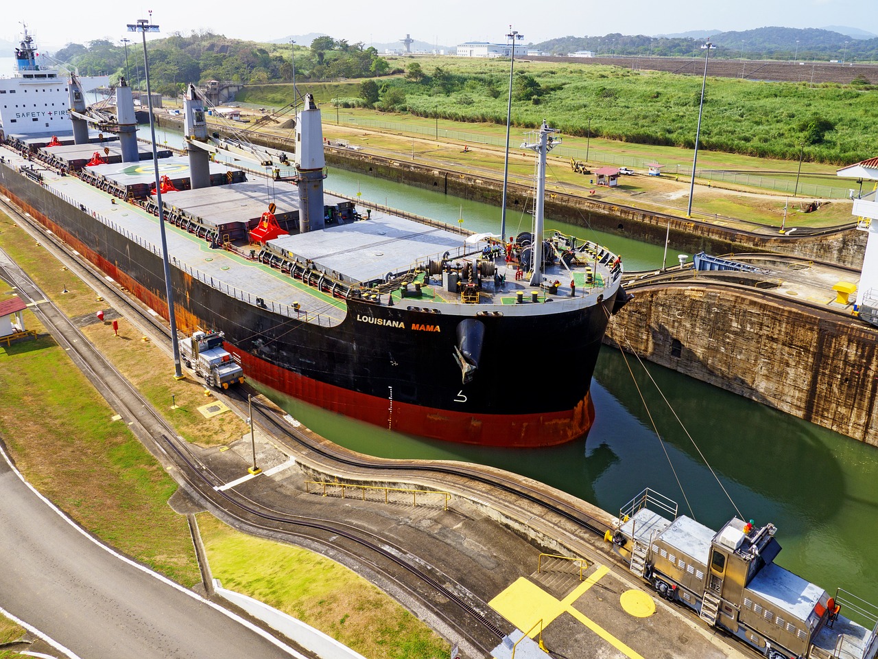 Panama Canal: limited access causes rise in costs